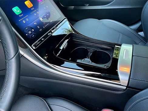 Certified 2025 Mercedes-Benz C 300 4MATIC Sedan image 21