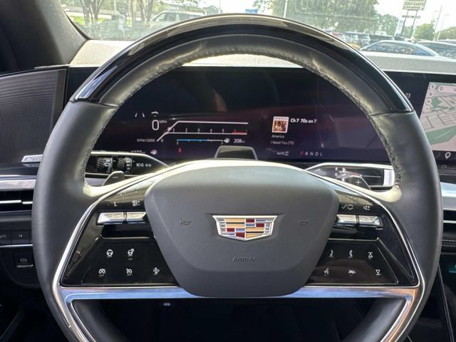 Used 2025 Cadillac Escalade Sport w/ LPO, ONYX Package AWD/4WD image 27