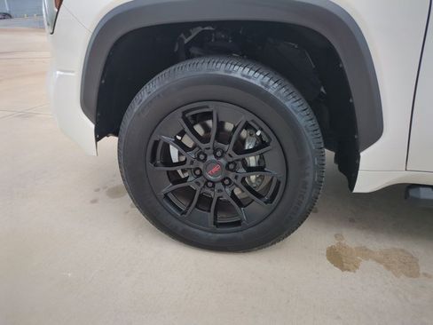 Used 2023 Toyota Tundra SR5 w/ SR5 Convenience Package RWD image 23