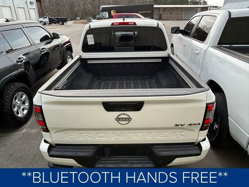 Used 2022 Nissan Frontier SV image 3