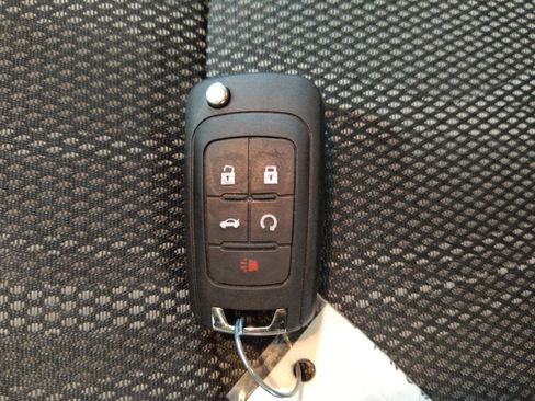 Used 2018 Chevrolet Sonic LT FWD image 32