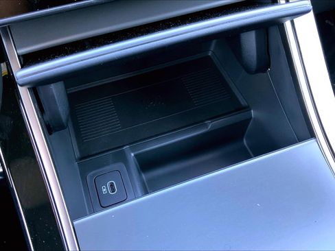 New 2026 Land Rover Range Rover Velar S image 21