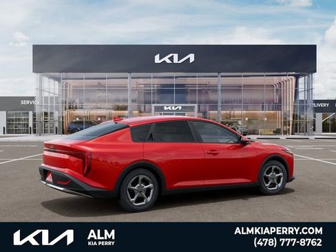 New 2026 Kia K4 LXS FWD image 6