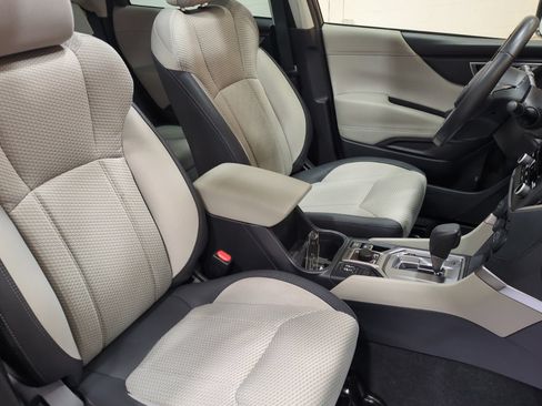 Certified 2023 Subaru Forester Premium AWD/4WD image 10