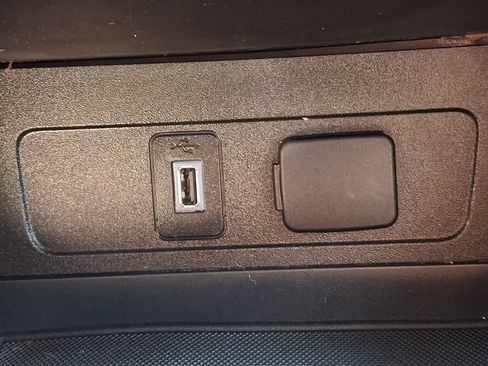 Used 2019 Ford Escape SE image 26