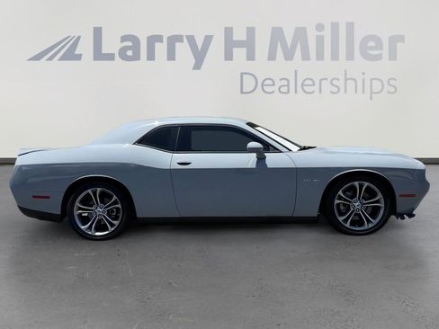 Used 2022 Dodge Challenger R/T RWD image 7