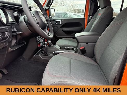 Used 2025 Jeep Gladiator Rubicon w/ Technology Group AWD/4WD image 26
