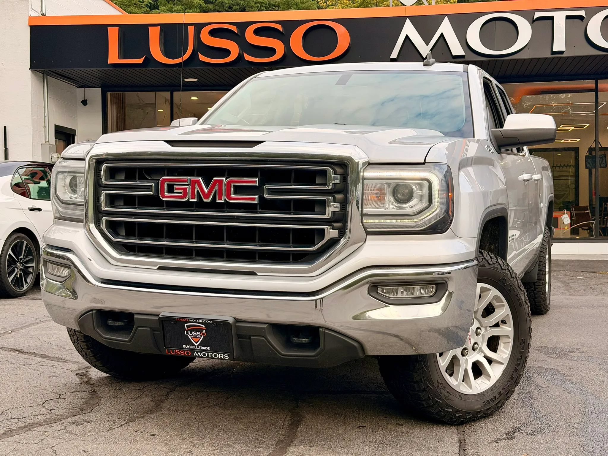 Used 2016 GMC Sierra 1500 SLE w/ SLE Value Package AWD/4WD image 1