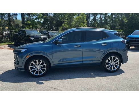 Certified 2024 Buick Encore GX Avenir FWD image 5