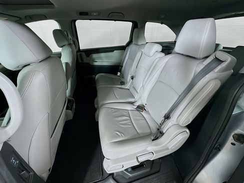 Used 2018 Honda Odyssey EX-L image 28