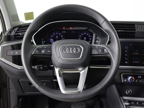 Certified 2025 Audi Q3 2.0T Premium w/ Convenience Package AWD/4WD image 20