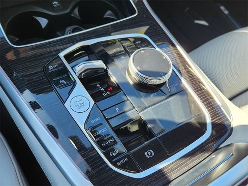 New 2026 BMW X5 xDrive40i w/ M Sport Package image 18