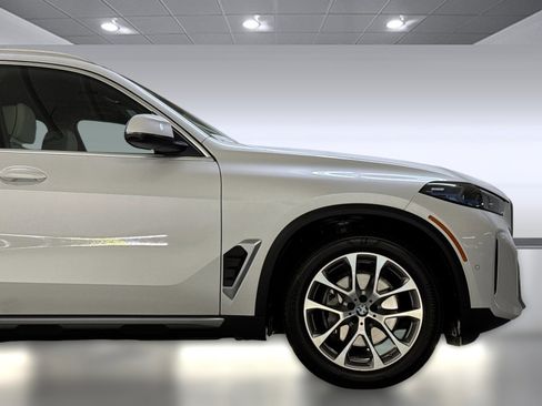 Used 2025 BMW X5 xDrive40i image 36