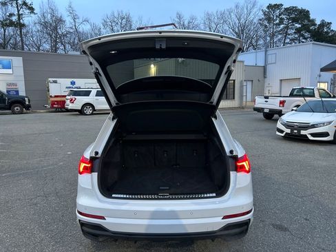 Used 2025 Audi Q3 2.0T Premium image 27