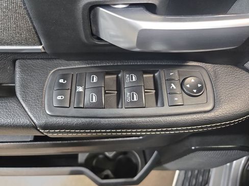 Used 2019 RAM 2500 Big Horn image 30