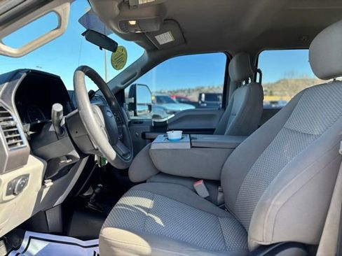 Used 2017 Ford F250 XLT image 11