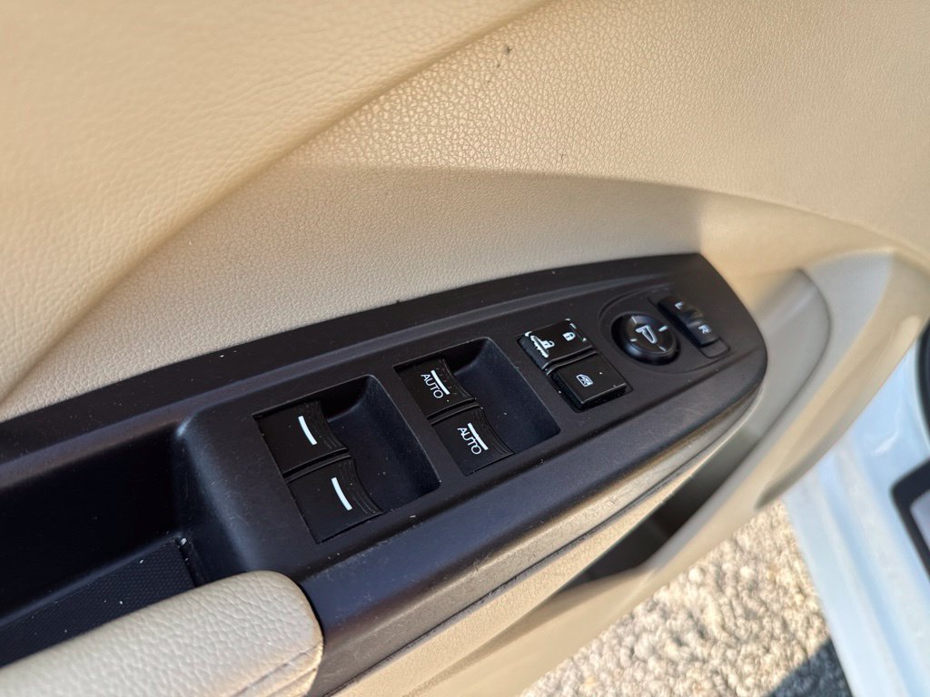 Used 2014 Acura RDX w/ Technology Package AWD/4WD image 23