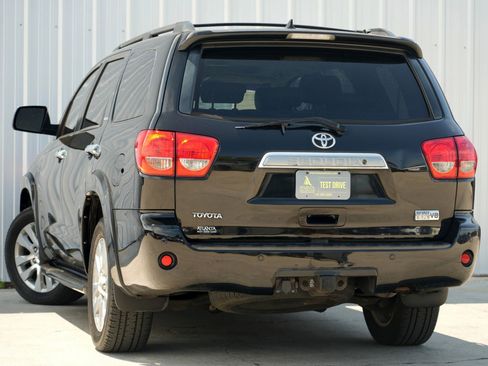 Used 2010 Toyota Sequoia Limited image 5