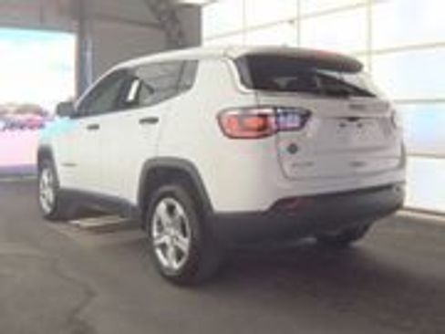 Used 2023 Jeep Compass Sport AWD/4WD image 5