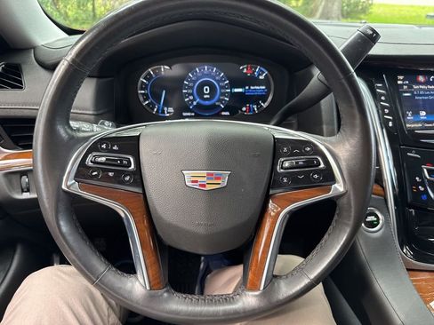 Used 2020 Cadillac Escalade 2WD image 54