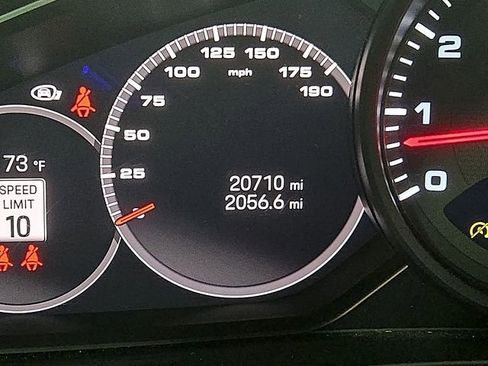 Used 2023 Porsche Panamera Platinum Edition image 22