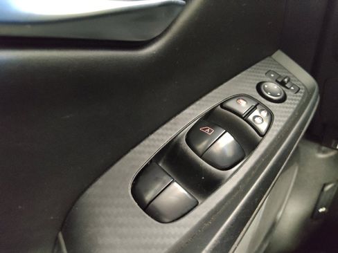 Used 2025 Nissan Sentra SV w/ All-Weather Package FWD image 27