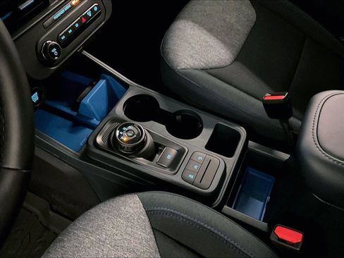 New 2025 Ford Maverick XLT w/ XLT Luxury Package image 32