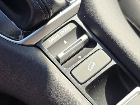 New 2026 Honda HR-V EX-L image 7