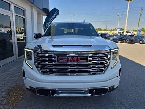 Certified 2022 GMC Sierra 1500 Denali image 2
