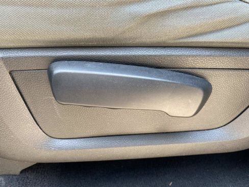 Used 2018 RAM 1500 Express AWD/4WD image 24