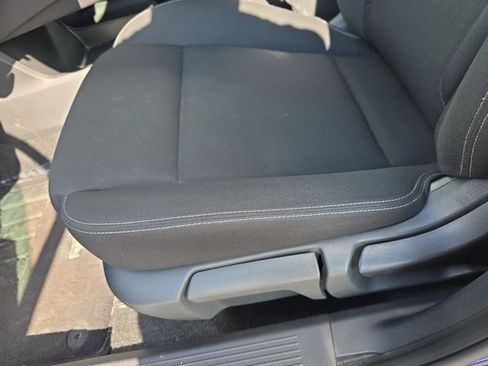 Used 2023 Nissan Rogue S AWD/4WD image 22