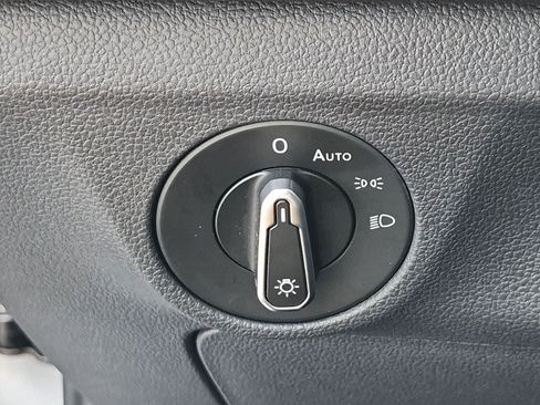 Used 2023 Volkswagen Jetta Sport FWD image 17