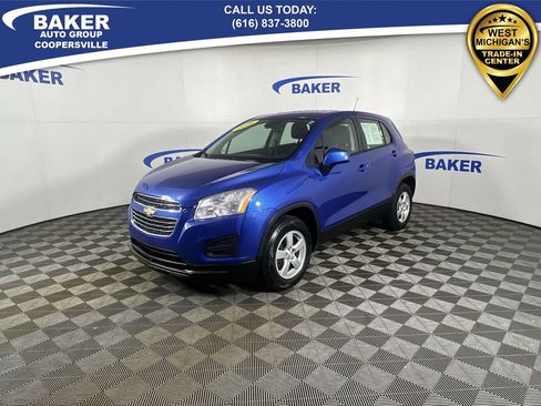 Used 2016 Chevrolet Trax LS w/ LPO, Cargo Package image 5