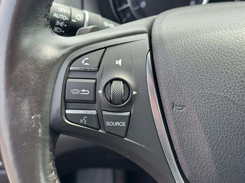 Used 2015 Acura TLX FWD image 18