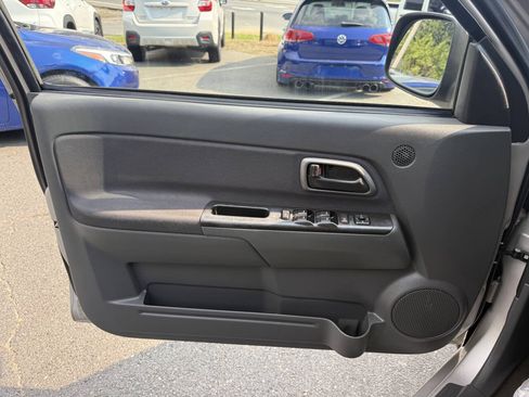 Used 2005 Chevrolet Colorado LS RWD image 21