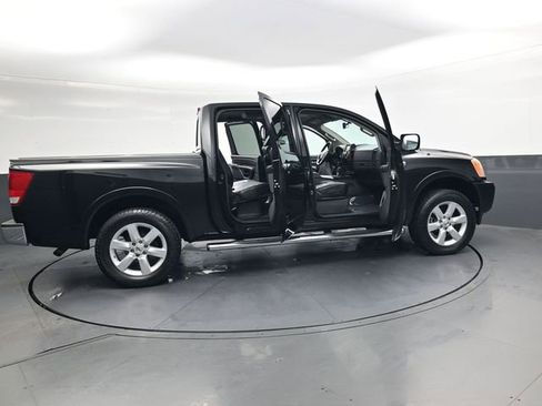 Used 2015 Nissan Titan SL w/ Utility Accessory Package image 37