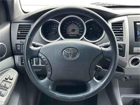 Used 2008 Toyota Tacoma TRD Sport 4WD - Lifted + Black image 17