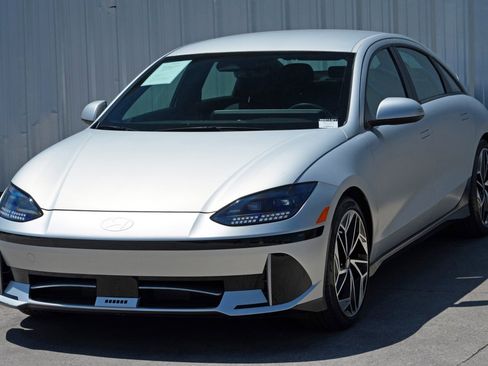 Used 2023 Hyundai Ioniq 6 SEL image 47