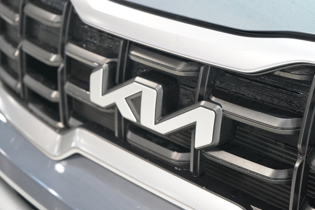 Used 2025 Kia Telluride S AWD/4WD image 11