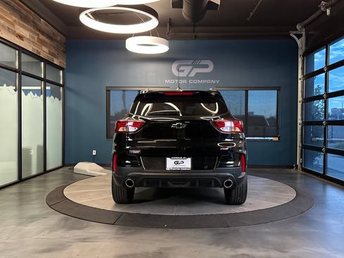 Used 2022 Chevrolet TrailBlazer RS w/ Convenience Package FWD image 4
