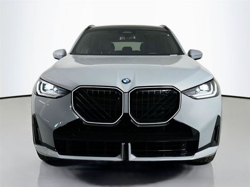Used 2026 BMW X3 xDrive30i w/ Premium Package AWD/4WD image 2