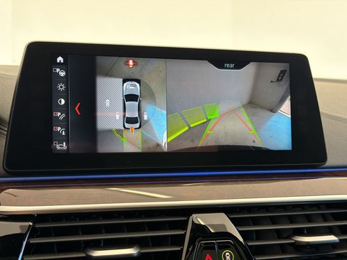 Used 2018 BMW M550i xDrive w/ Driving Assistance Package AWD/4WD image 19