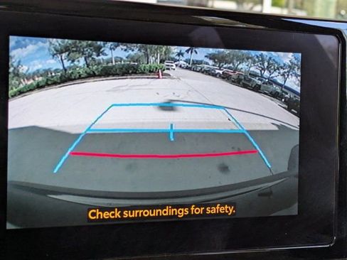 Used 2024 Toyota Corolla Cross LE w/ Moonroof Package image 27