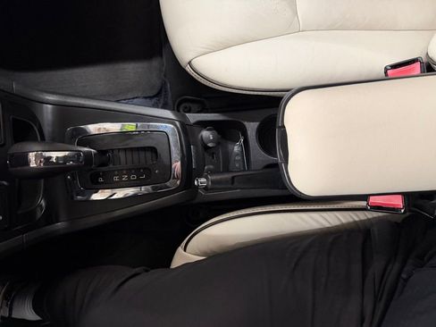 Used 2011 Ford Fiesta SEL w/ 301A Rapid Spec Order Code image 16