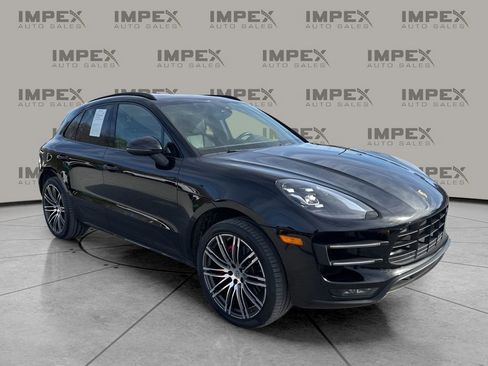 Used 2017 Porsche Macan Turbo image 7