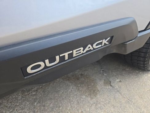 Used 2023 Subaru Outback Premium AWD/4WD image 29