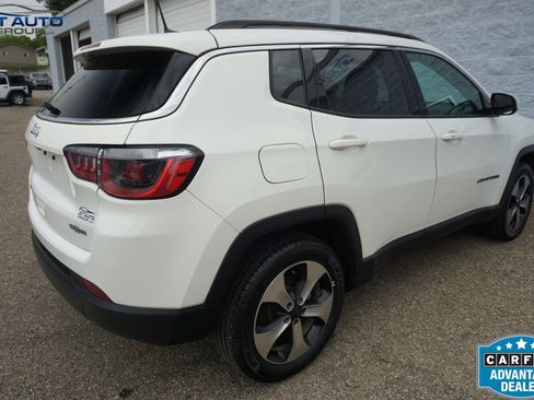 Used 2018 Jeep Compass Latitude w/ Popular Equipment Group AWD/4WD image 10
