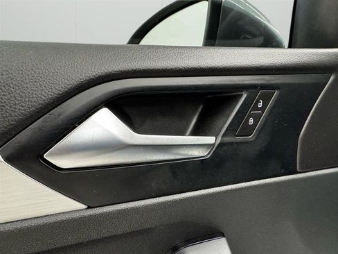 Used 2025 Volkswagen Jetta S FWD image 12