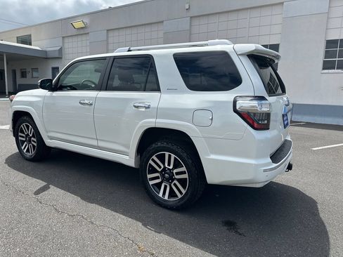 Used 2021 Toyota 4Runner Limited AWD/4WD image 4