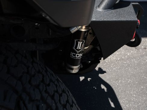 Used 2018 Jeep Wrangler Unlimited Rubicon w/ Dual Top Group image 26